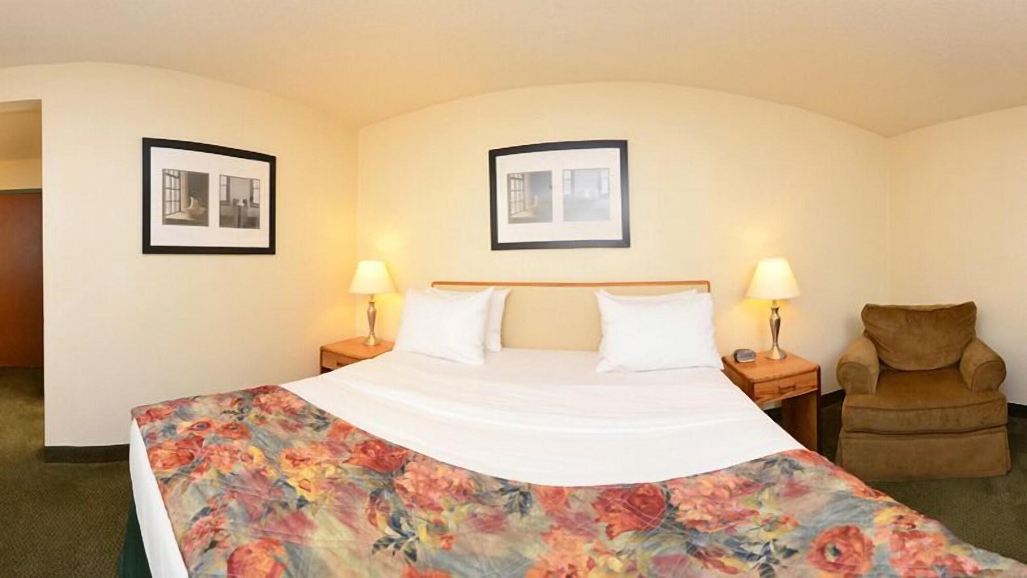 Hotel Baymont By Wyndham Decatur Esterno foto